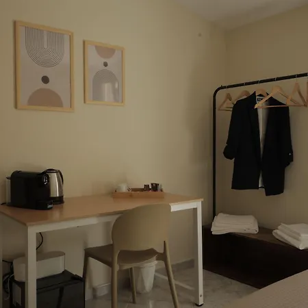 Oda ve Kahvaltı Sikelia Carini